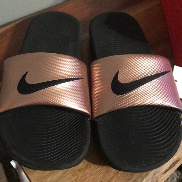 nike kawa slide women's gold